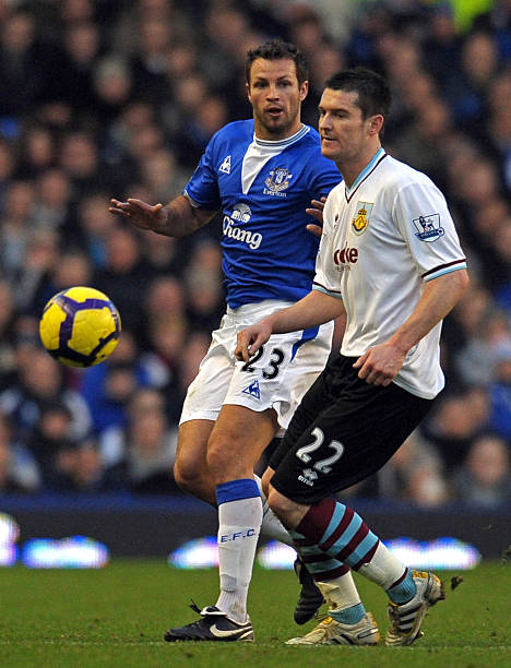 卻也是他人 卻也是他人